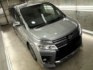 toyota_voxy_img002