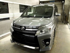 toyota_voxy_img003